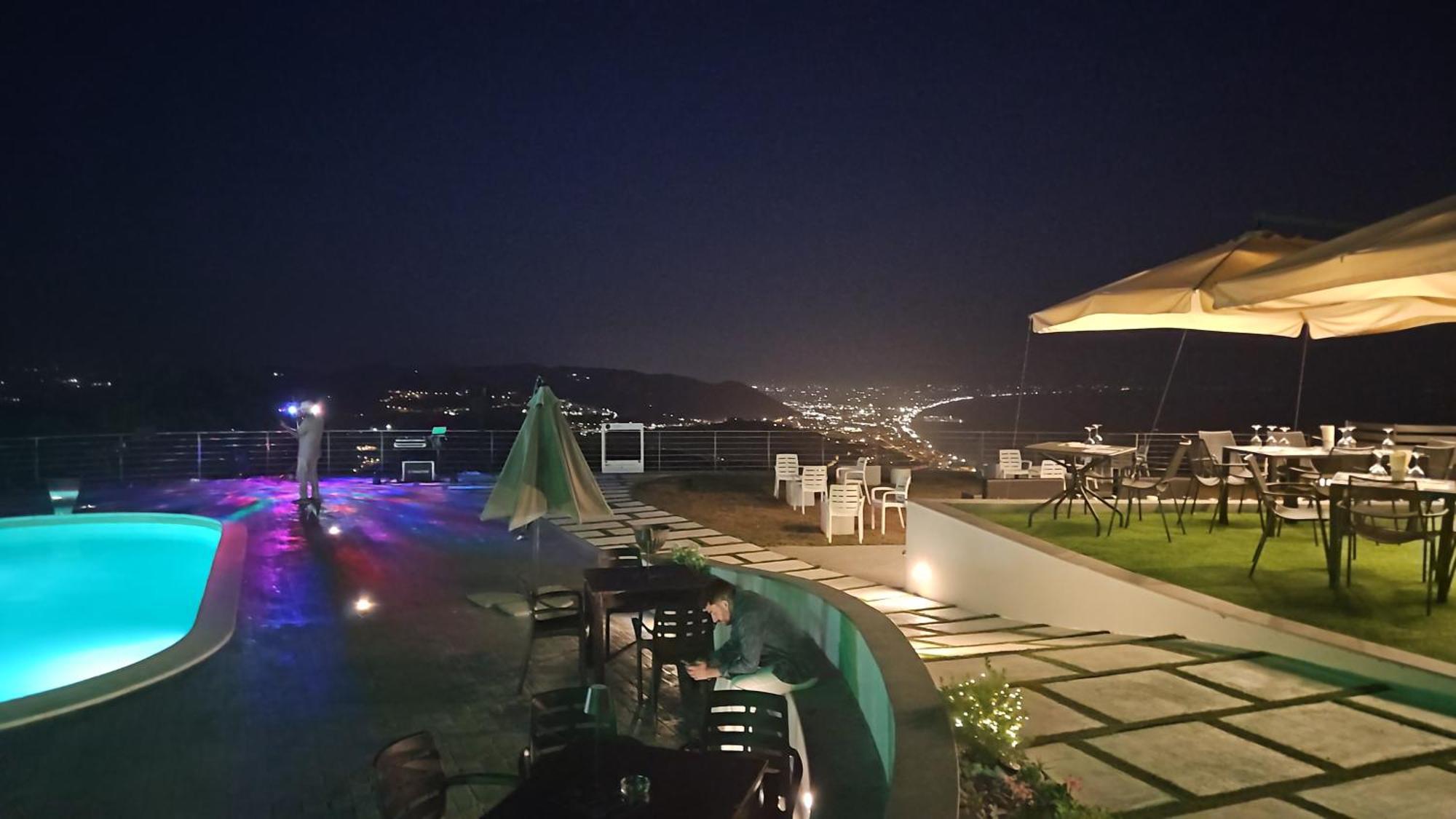 Appartamento Emma Con Piscina - Vista Mare"Tenuta Croce" Salerno Eksteriør billede